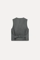 VEST WITH SLITS