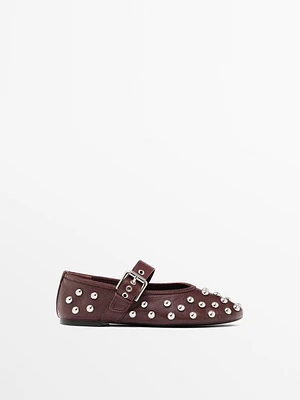 Ballet flats with studded buckles