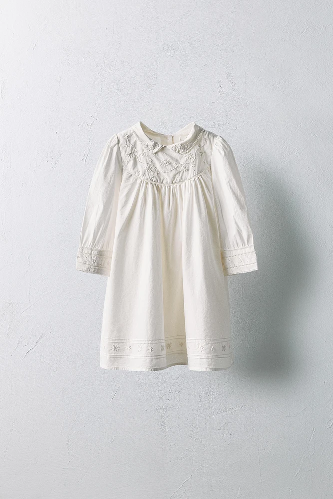ANS/ ROBE EN POPELINE FLEURS BRODÉES LIMITED EDITION