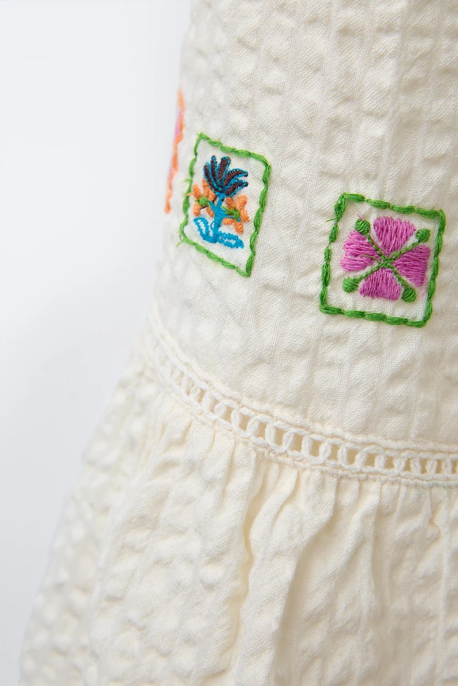 TEXTURED EMBROIDERED DRESS