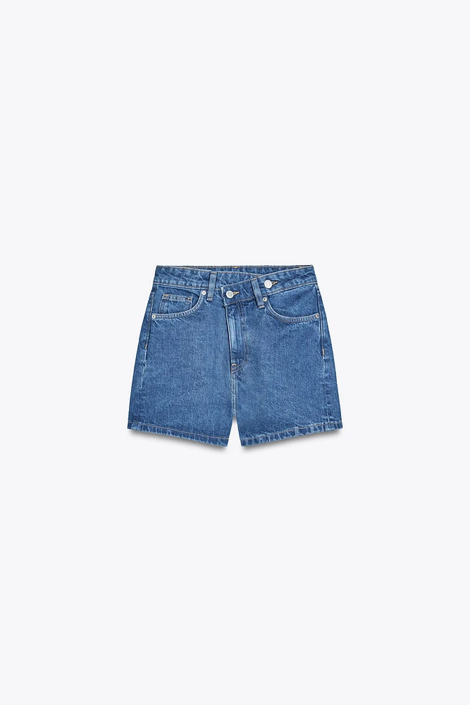 BERMUDA EN JEAN TRF COUPE MOM TAILLE HAUTE CROISÉE
