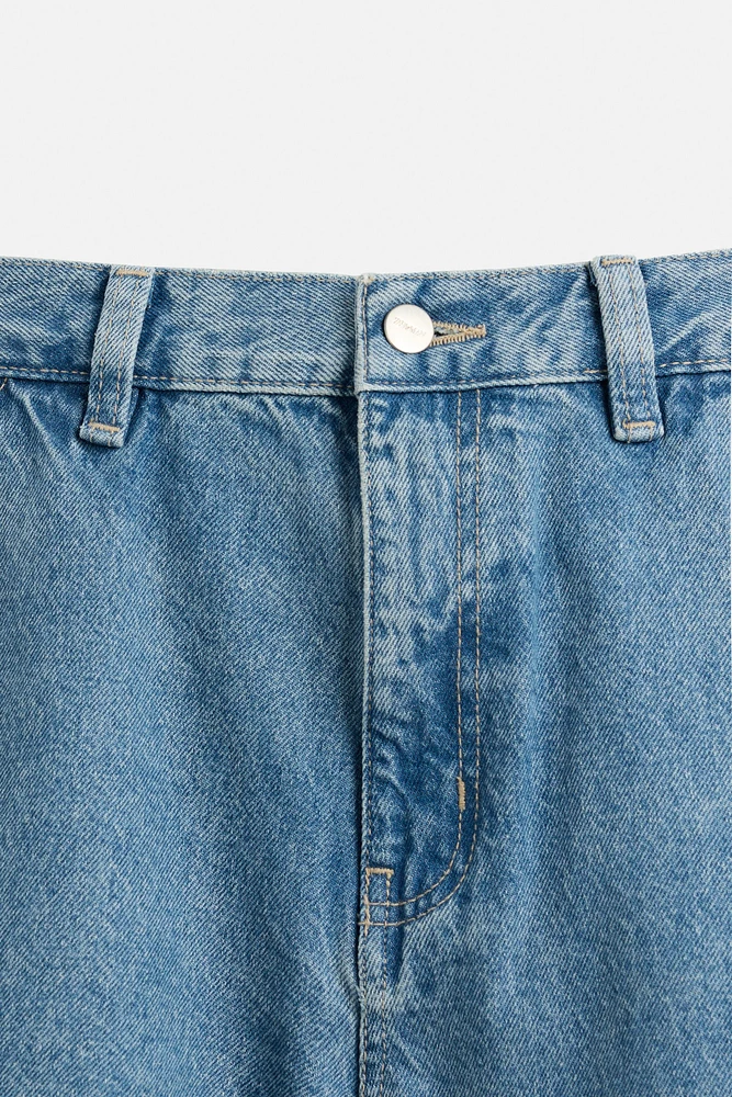 BERMUDA EN DENIM À POCHE DE CHARPENTIER