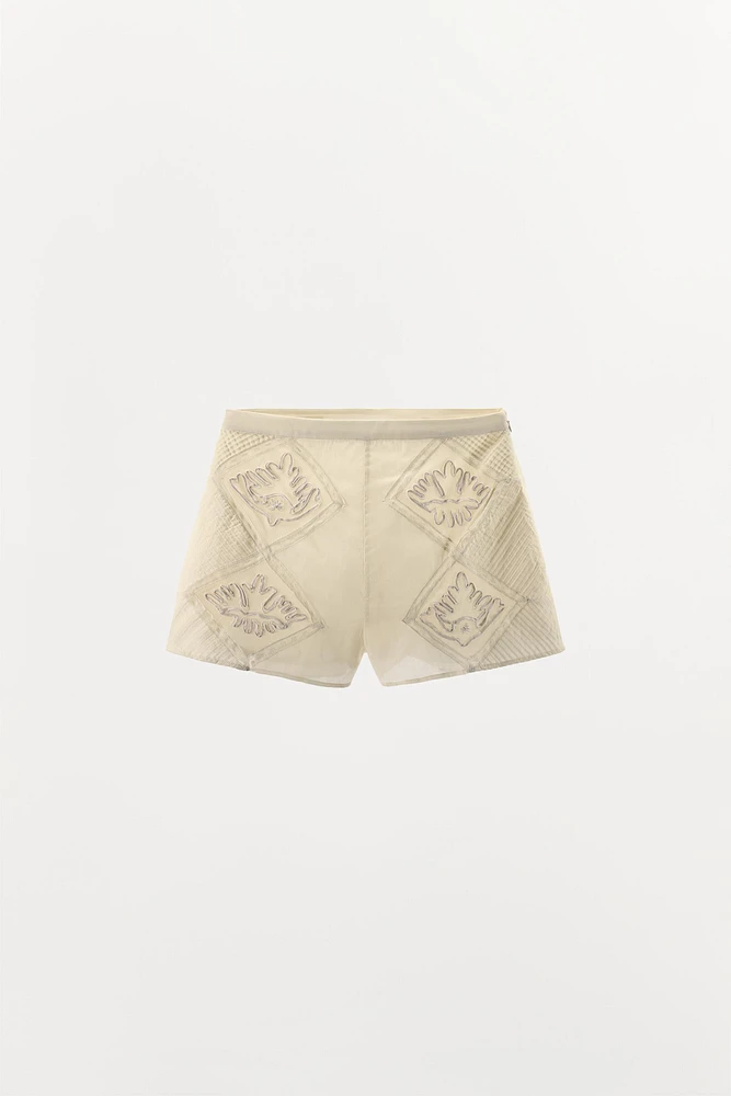 BERMUDA PLISSÉ DENTELLE ÉDITION LIMITÉE