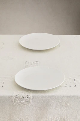 EMBROIDERED LINEN AND COTTON TABLECLOTH