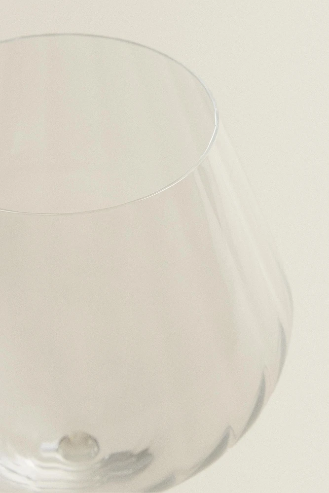 WAVY-EFFECT BOHEMIA CRYSTAL WINE GLASS