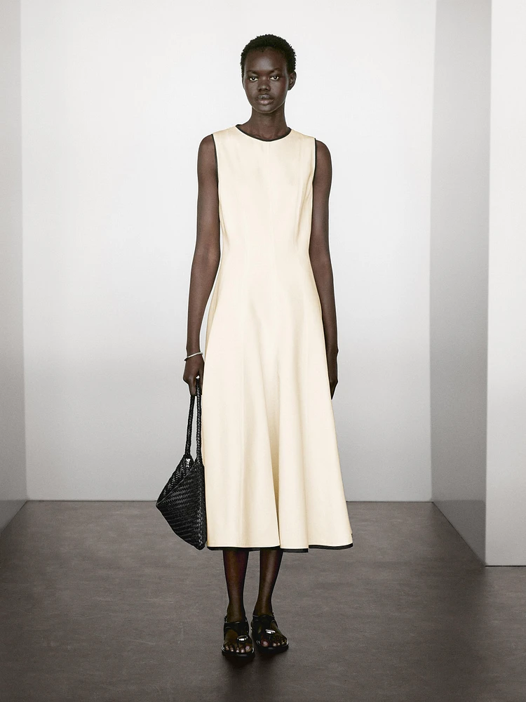 Robe portefeuille contrastante