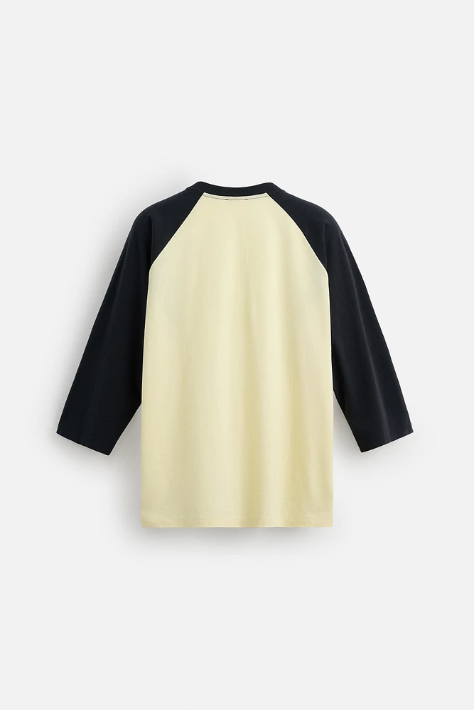 T-SHIRT MANCHES CONTRASTÉES