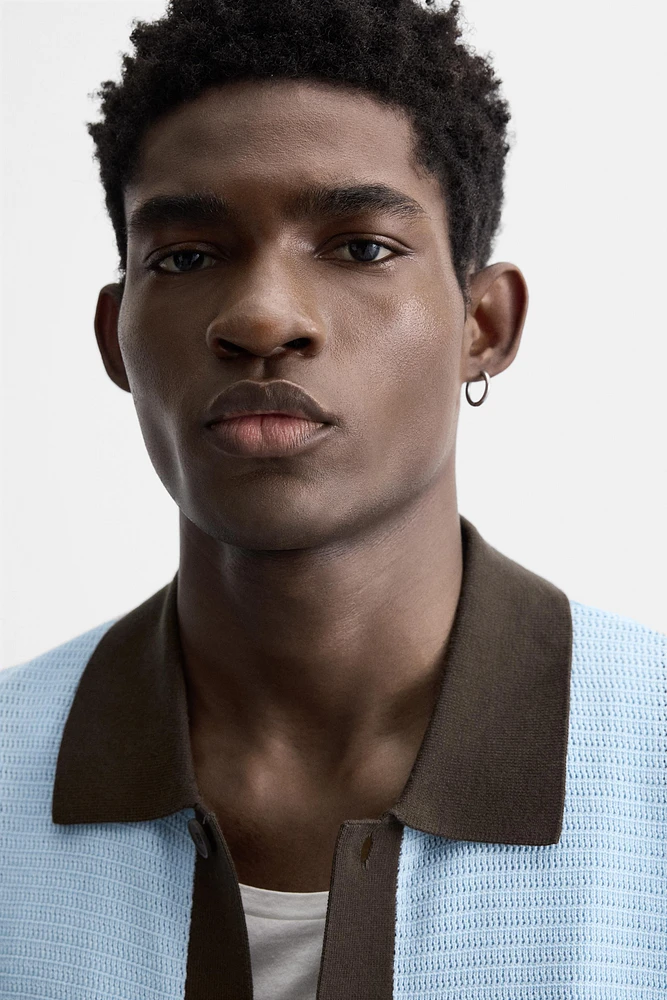 CONTRAST KNIT SHIRT