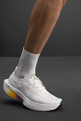 LONG-DISTANCE RUNNING SNEAKERS
