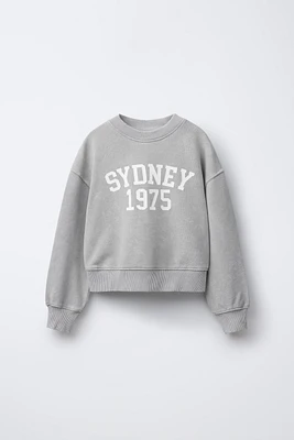 WASHED EFFECT TEXT SWEATSHIRT