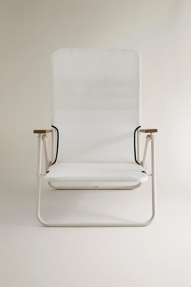 CHAISE DE PLAGE PLIABLE ACCOUDOIRS BOIS