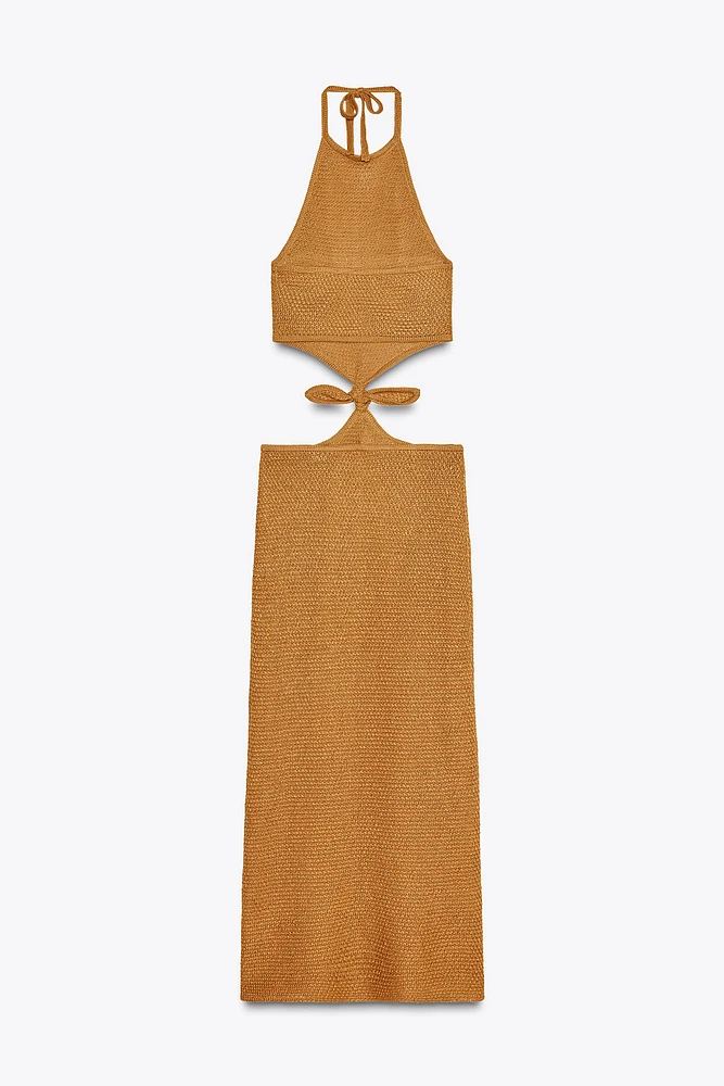 ROBE HALTER EN MAILLE AJOURÉE