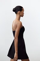 SWEETHEART NECKLINE DRESS