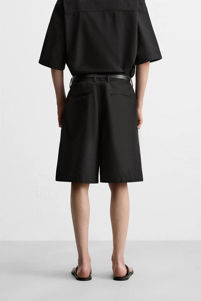 PLEATED COTTON LINEN SHORTS