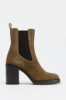 HIGH HEELED PULL TAB CHELSEA ANKLE BOOTS