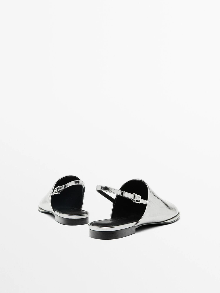 Metallic flat shoes