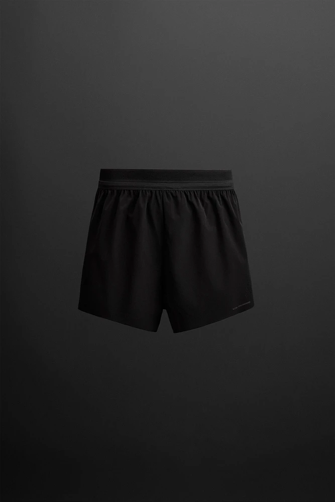 SHORT RUNNING SHORTS