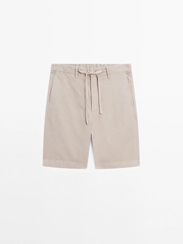 Cotton blend semi-jogger Bermuda shorts