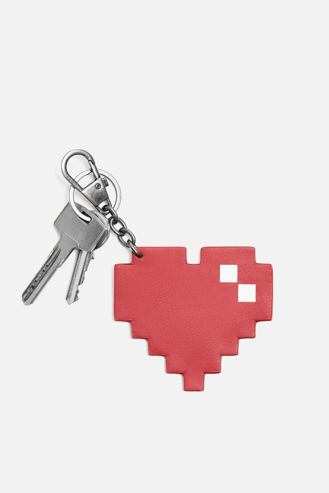 HEART KEYCHAIN