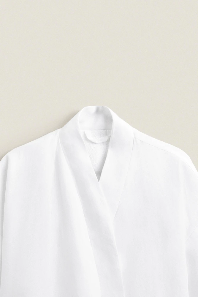 WASHED LINEN BATHROBE