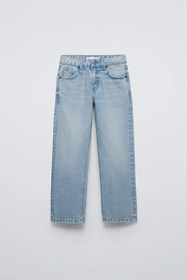 STRAIGHT LEG JEANS