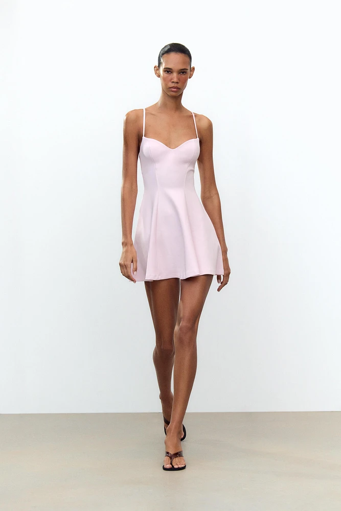 SWEETHEART NECKLINE MINI DRESS