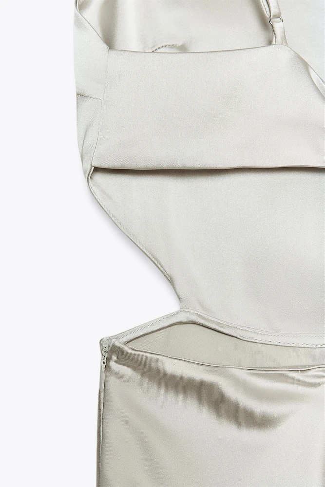 ROBE SATINÉE HAUT FOULARD