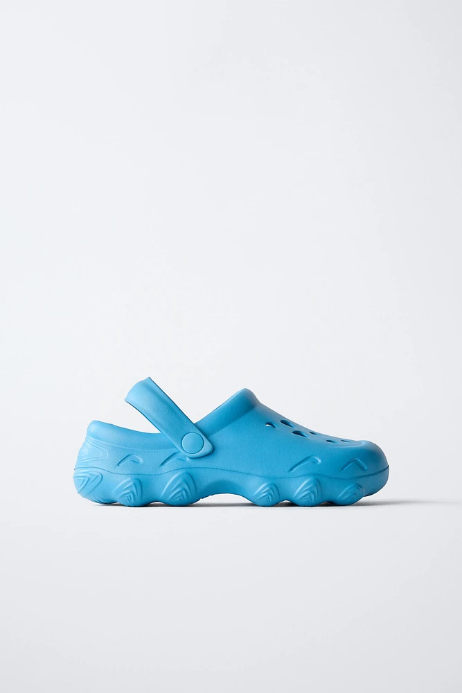 RUBBER CLOGS