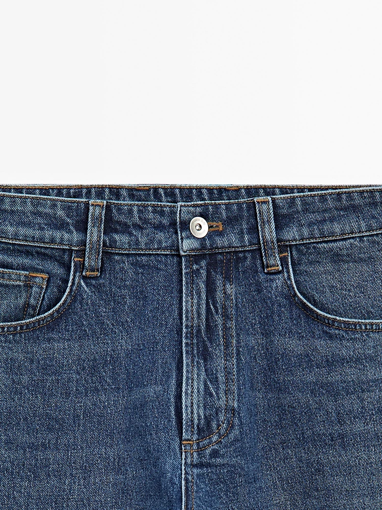 Tapered fit jeans