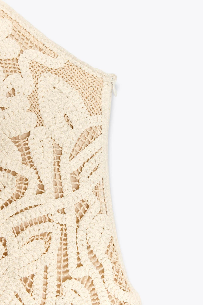 ROBE HALTER BRODÉE
