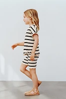 KNOT T-SHIRT AND STRIPED CYCLING LEGGINGS SET