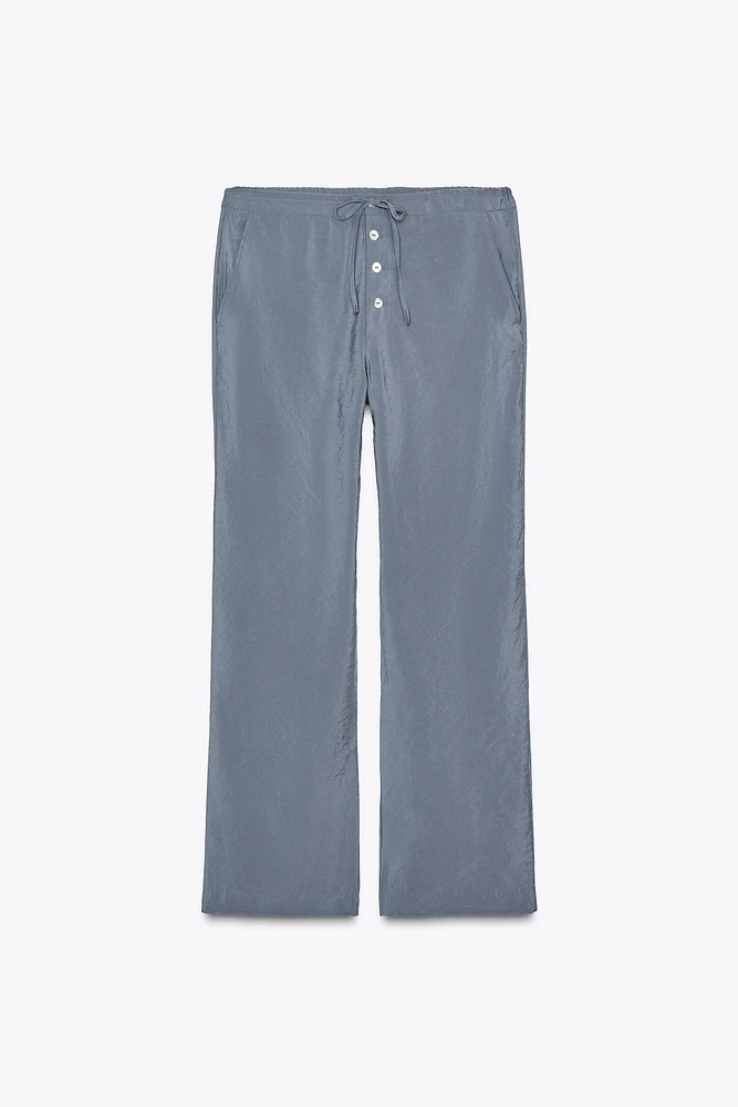 FLOWY PANTS WITH BUTTONS