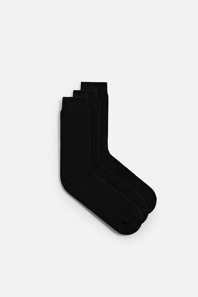 LIGHTWEIGHT SOCKS THREE-PACK