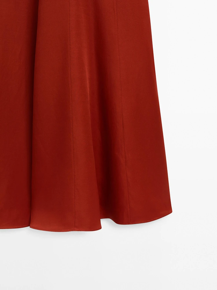 Long flowing flounce dress