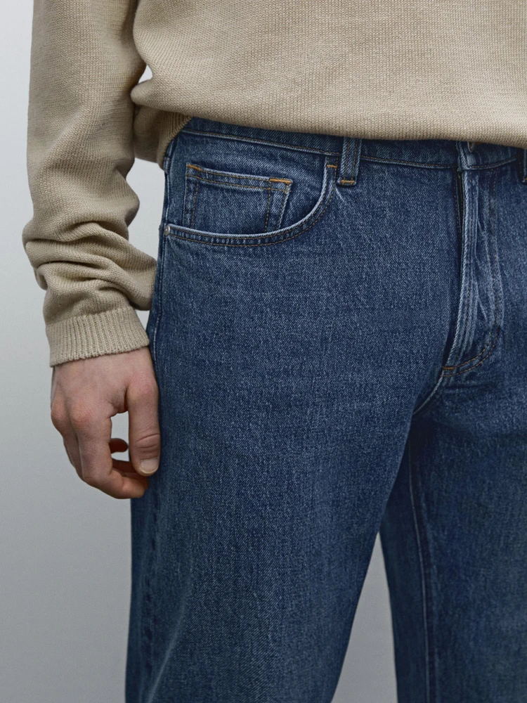 Tapered fit jeans