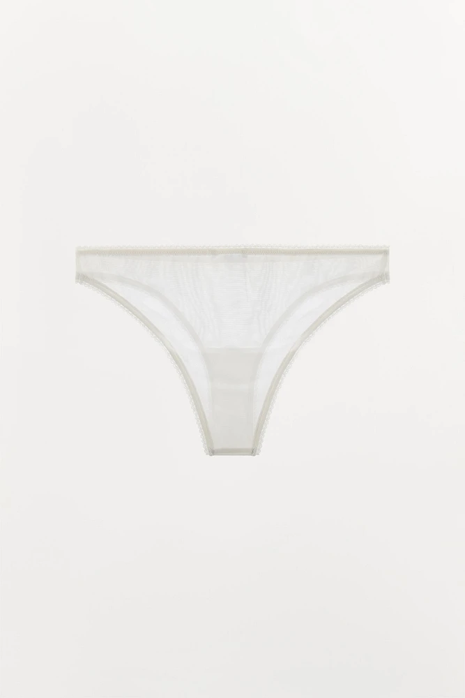 CULOTTE EN MESH ET DENTELLE
