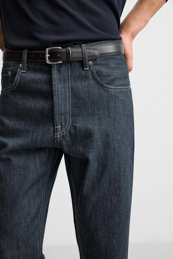 STRAIGHT LEG ANKLE FIT JEANS
