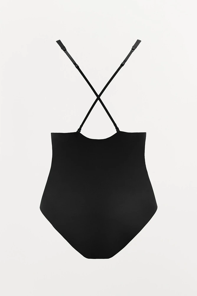 BODY AVEC POLYAMIDE BRETELLES CROISÉES