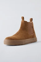 LEATHER CHELSEA BOOTS