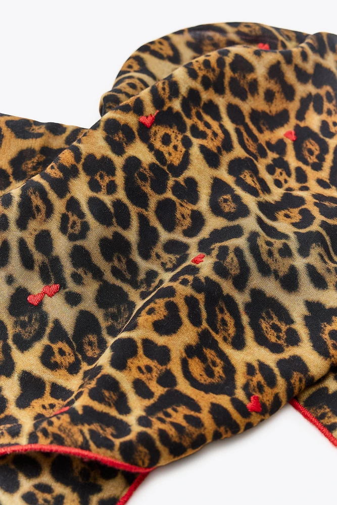 BANDANA IMPRIMÉ ANIMALIER BRODERIES CŒURS
