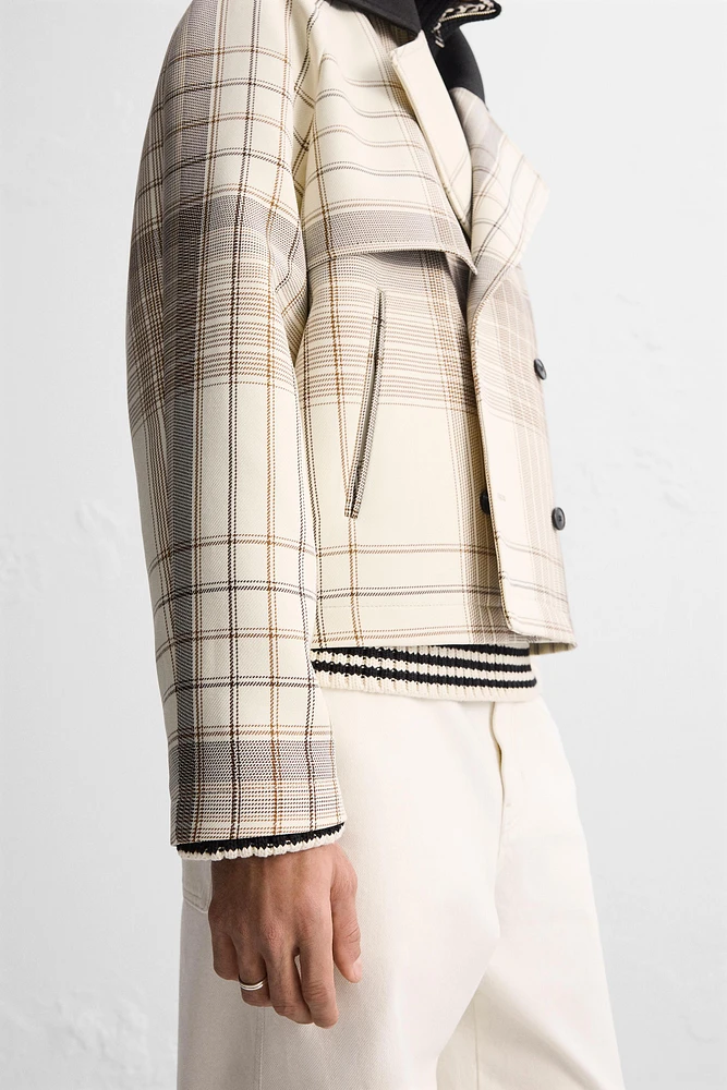 TRENCH CROPPED FIT À CARREAUX ÉDITION LIMITÉE