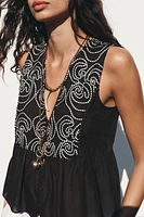 EMBROIDERED LACE BLOUSE