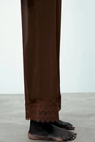 PANTALON FLUIDE DENTELLE