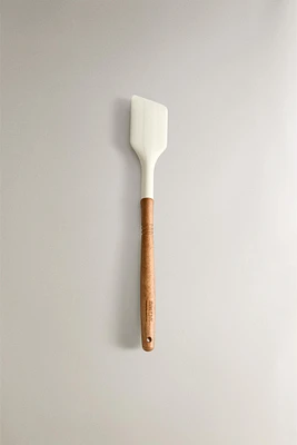 SILICONE AND WOODEN SPATULA