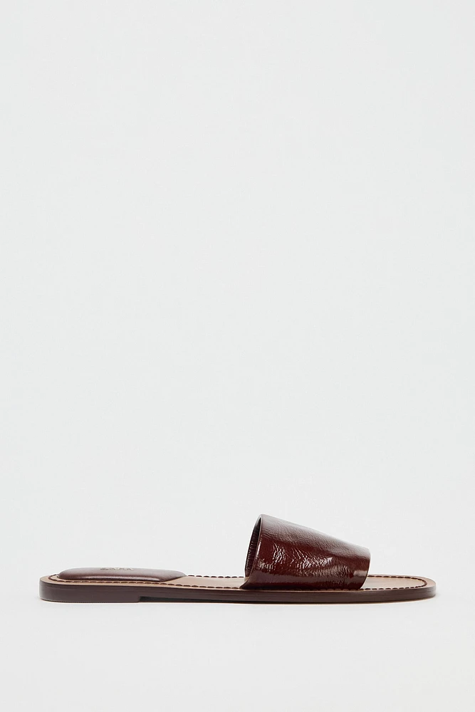 SOFT LEATHER SLIDES