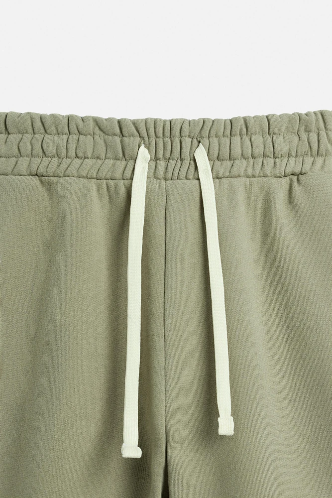 BERMUDA JOGGER COUPE OVERSIZE