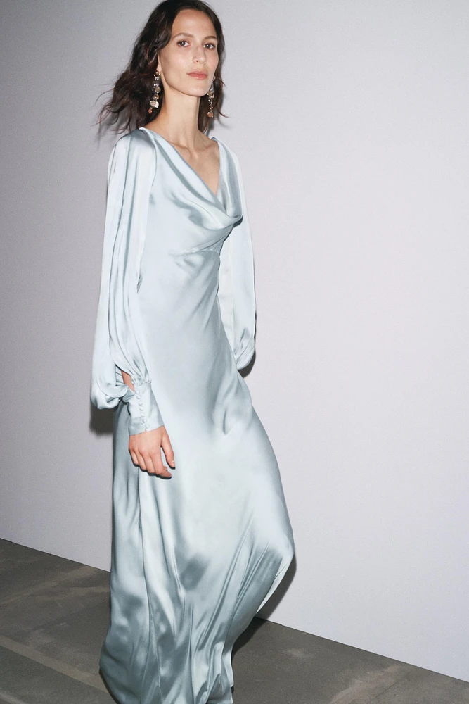 OPEN BACK SATIN EFFECT DRESS