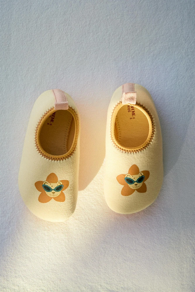 CHILDREN'S WATER SHOES