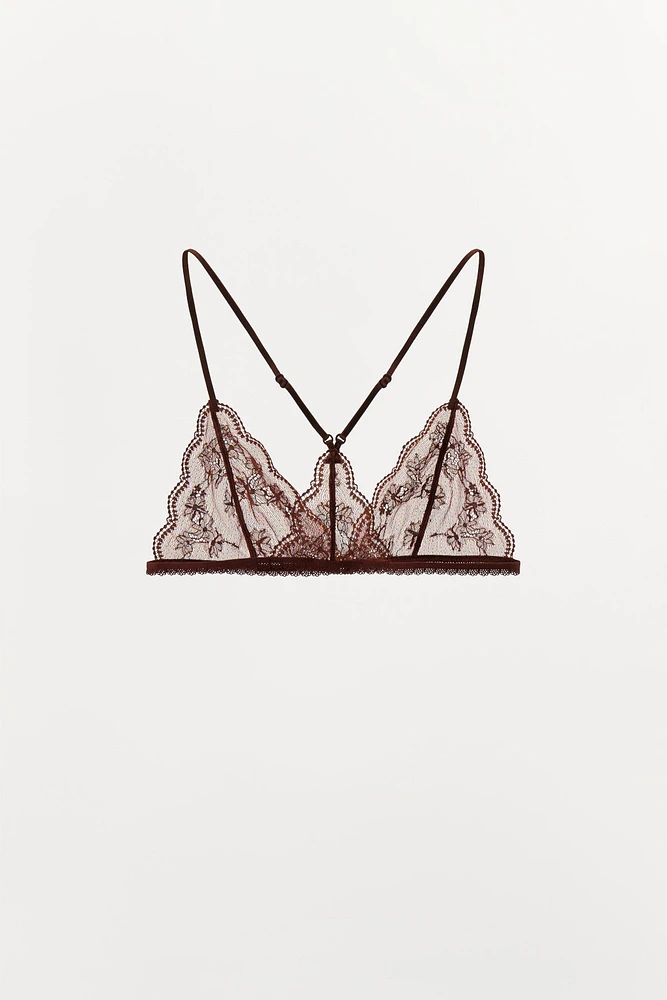BRALETTE TRIANGLE EN DENTELLE À FLEURS