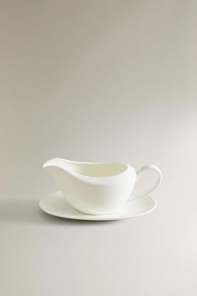 SOLID BONE CHINA GRAVY BOAT